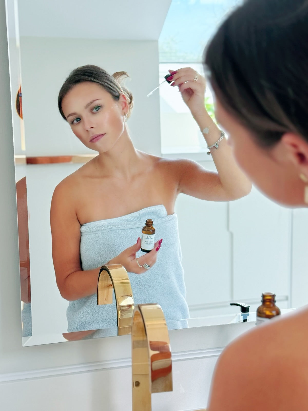 Hydrating & Brightening Facial Serum | Daily Dew